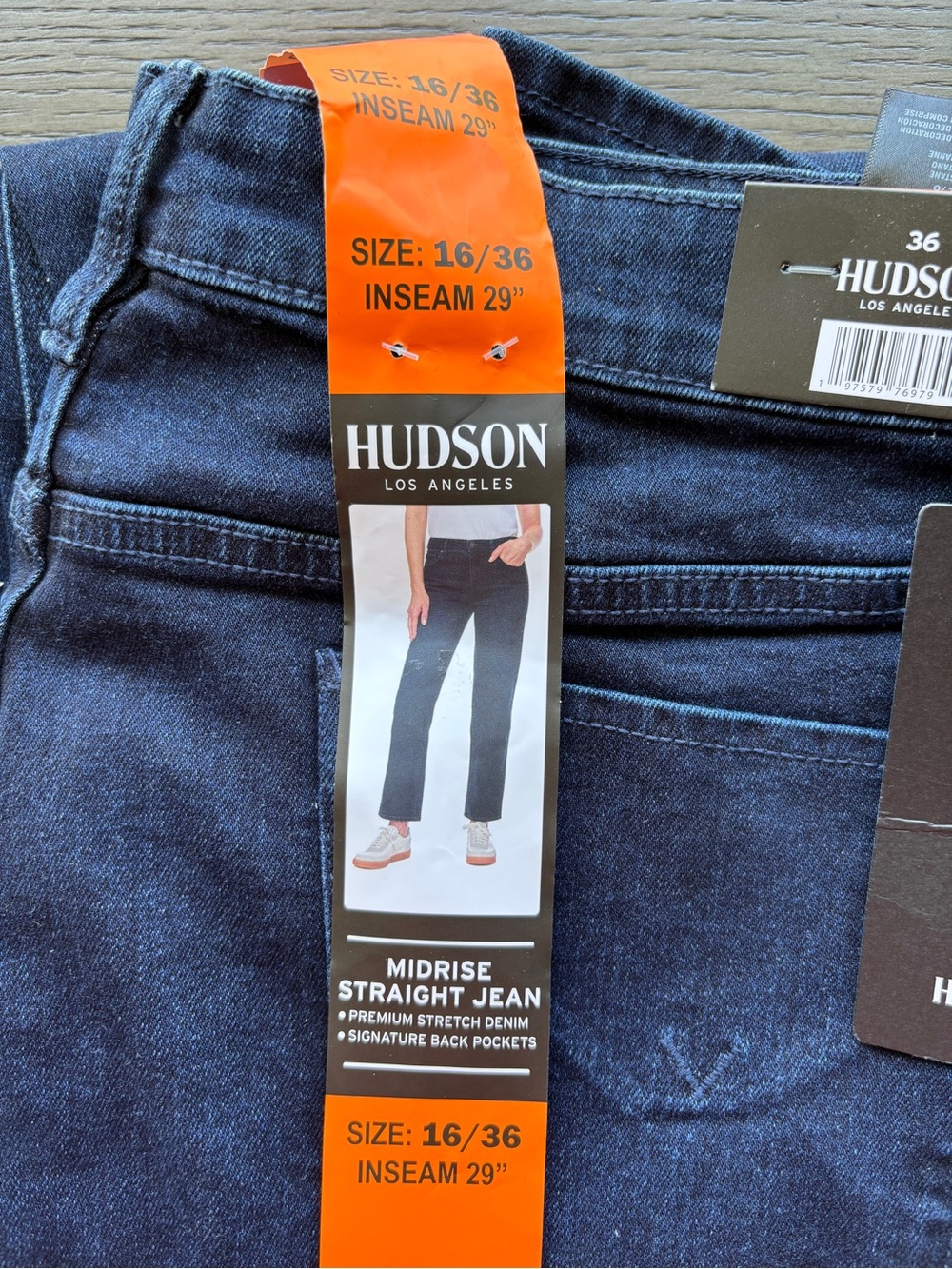 Hudson Women’s Blue Midrise Straight Jean Size 16/36